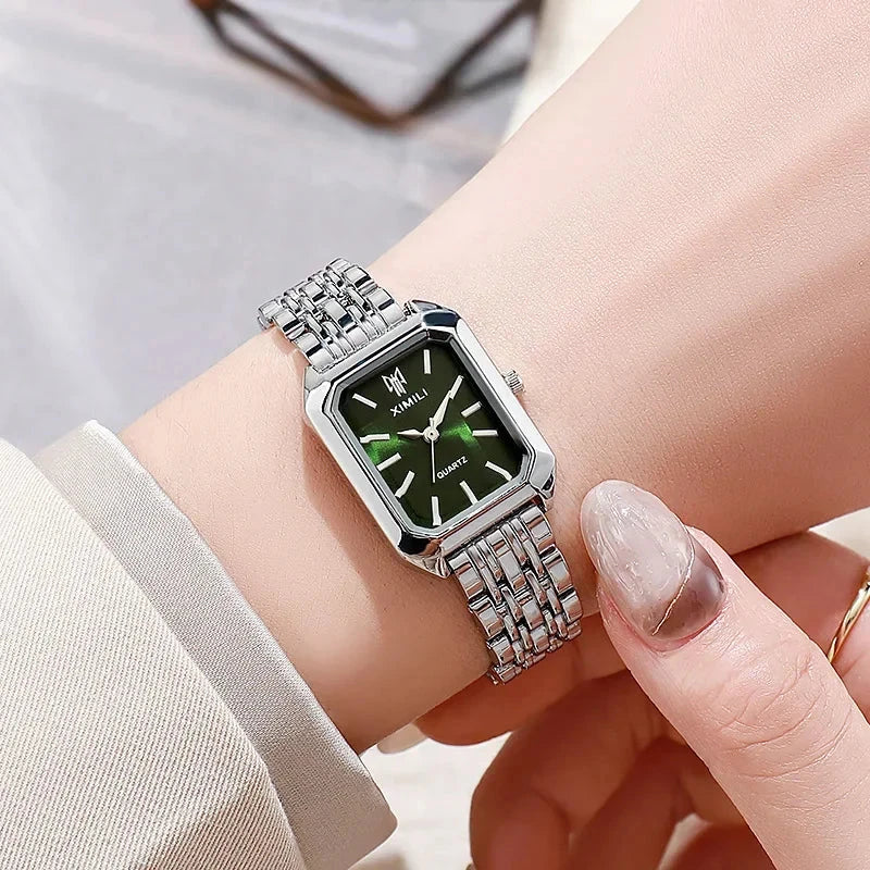 Klassische Edelstahl Uhr